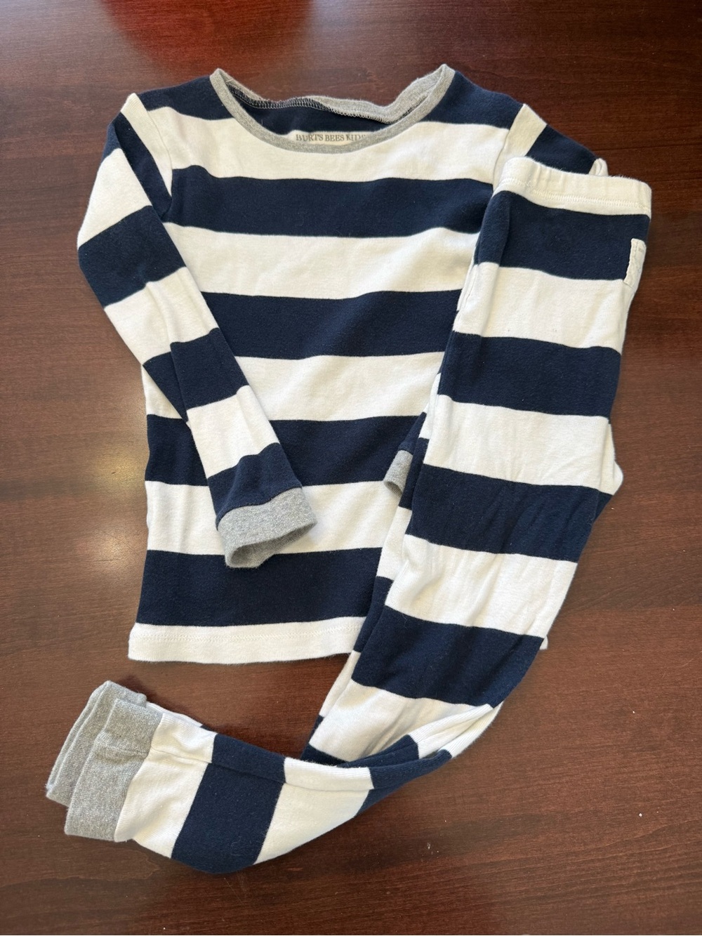 Size 5 Burt’s Bees Pajamas
